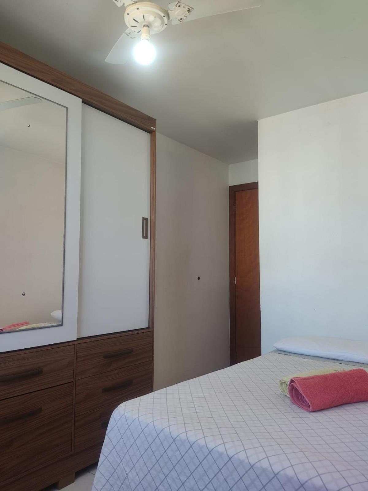 Apto De Itapoã 2 Qto C/ar Apartamento Vila Velha (Espirito Santo)